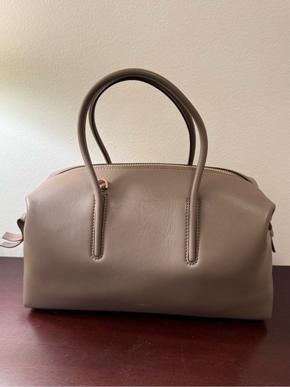 DeMellier Midi Stockholm Dark Taupe Fine Grain Leather Bag N131 – New